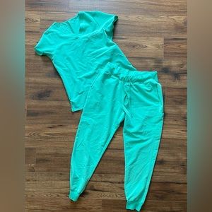 Mandala Scrubs *figs dupe*